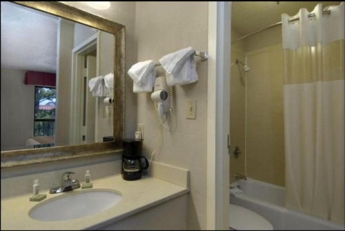 Baymont by Wyndham Mobile/ I-65 image 22